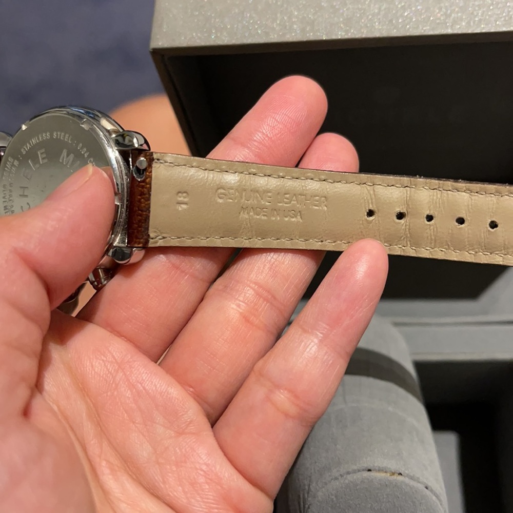 Watch - Picture 4 of 5